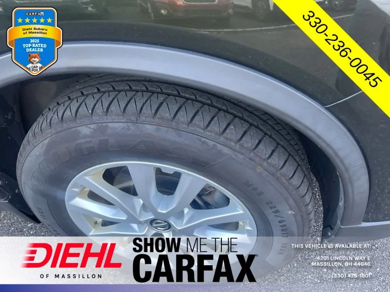 Used 2018 Green Nissan SV image 7