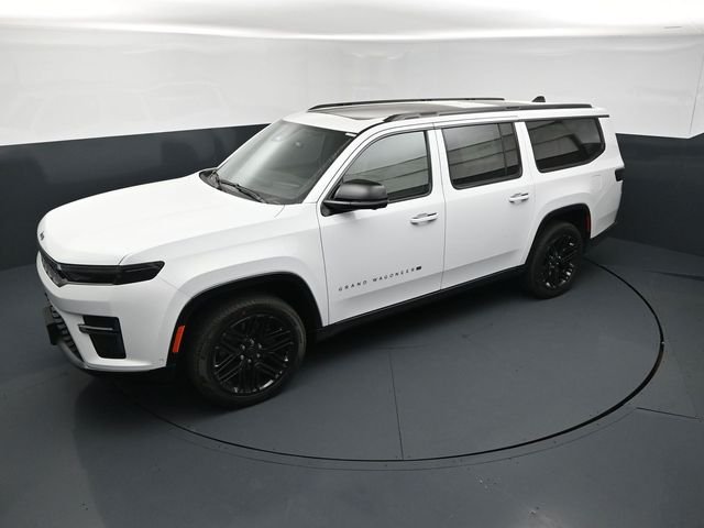 New 2026 White Jeep Limited Reserve image 18