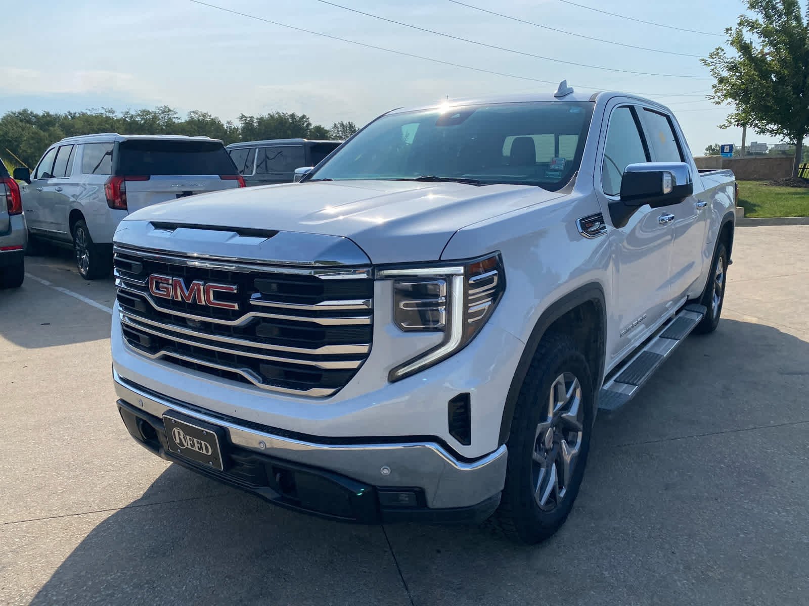 Used 2024 GMC Sierra 1500 SLT with VIN 3GTUUDELXRG235661 for sale in Kansas City