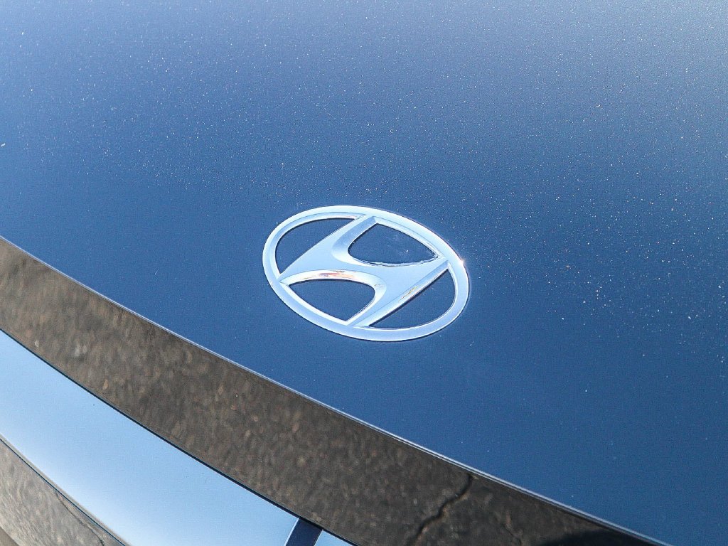 Used 2024 Green Hyundai SEL image 5
