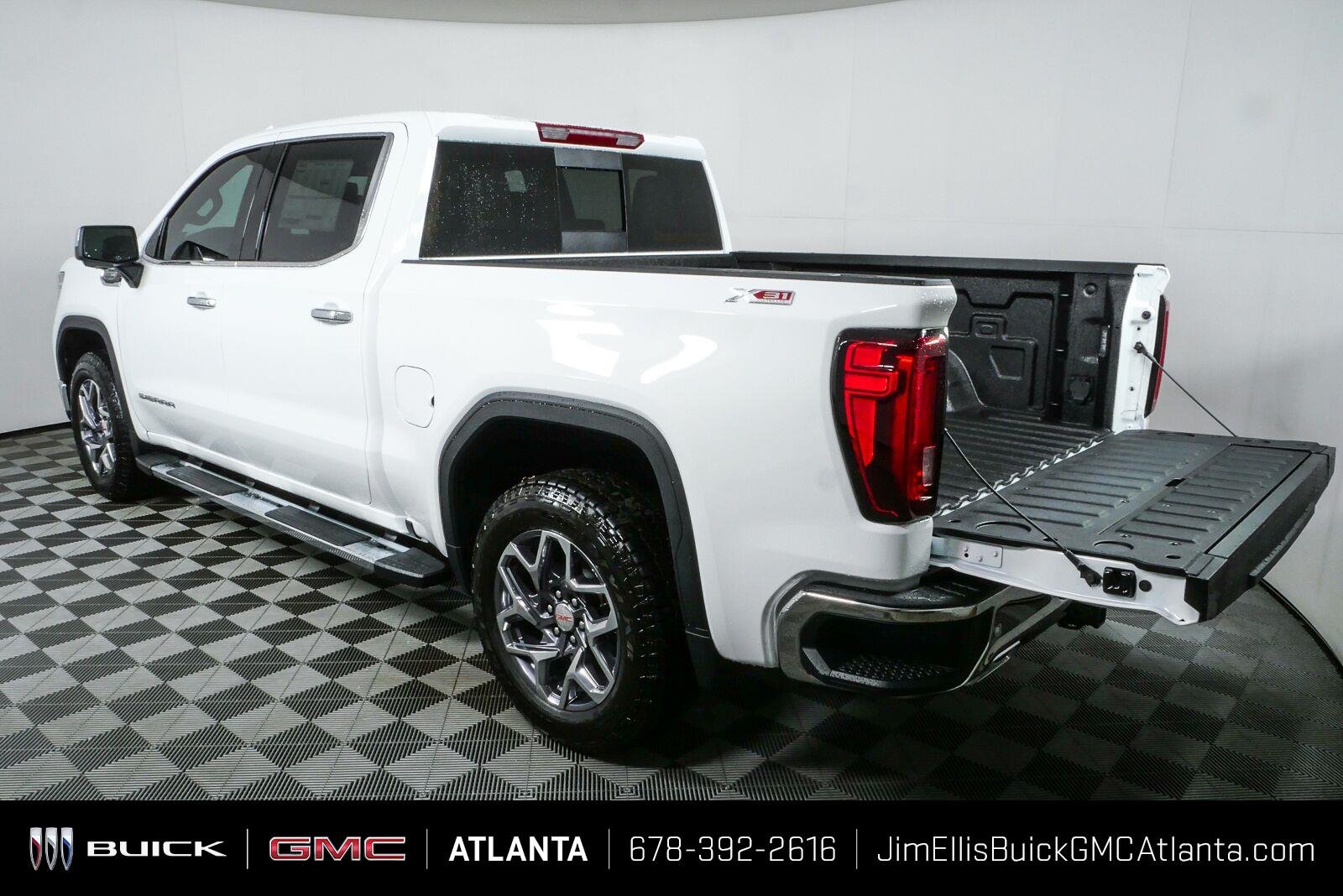 2026 GMC Sierra 1500 SLT - Photo 31
