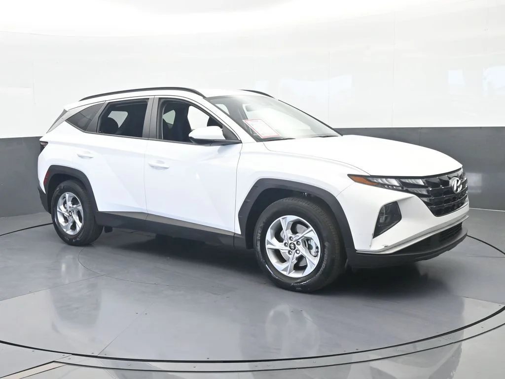 Used 2024 White Pearl Hyundai SEL image 8
