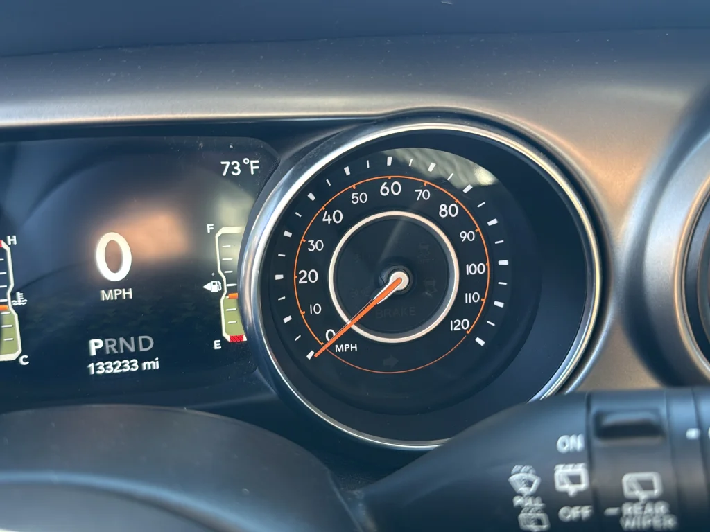 Used 2021 Green Jeep Sport S image 12