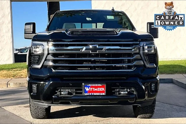 Used 2024 Black Chevrolet High Country image 3