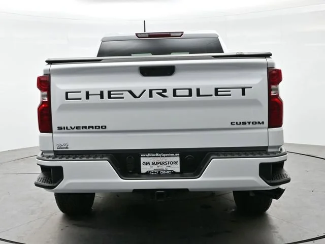 Used 2025 Summit White Chevrolet Custom image 6