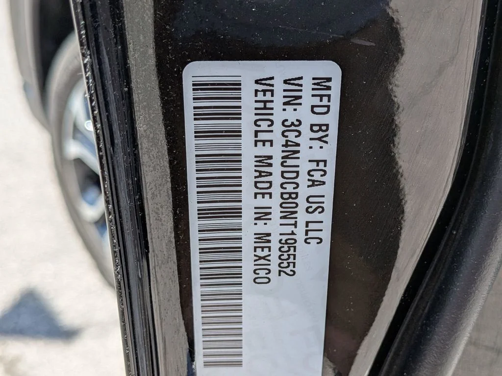 Used 2022 Black Jeep Limited image 27