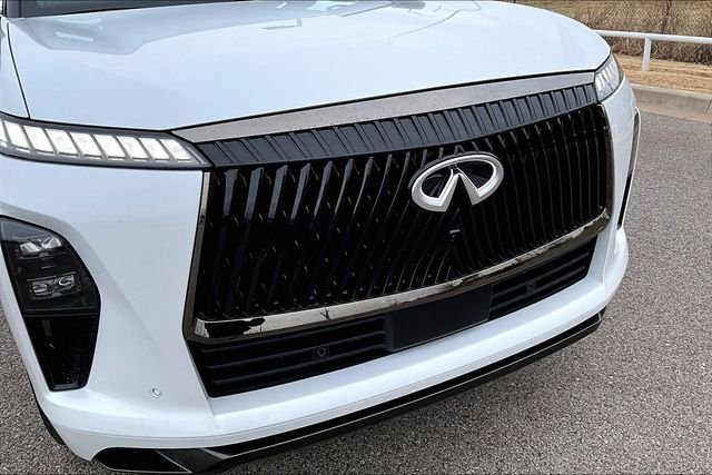 New 2026 2T RADIANT WHIT INFINITI AUTOGRAPH image 29