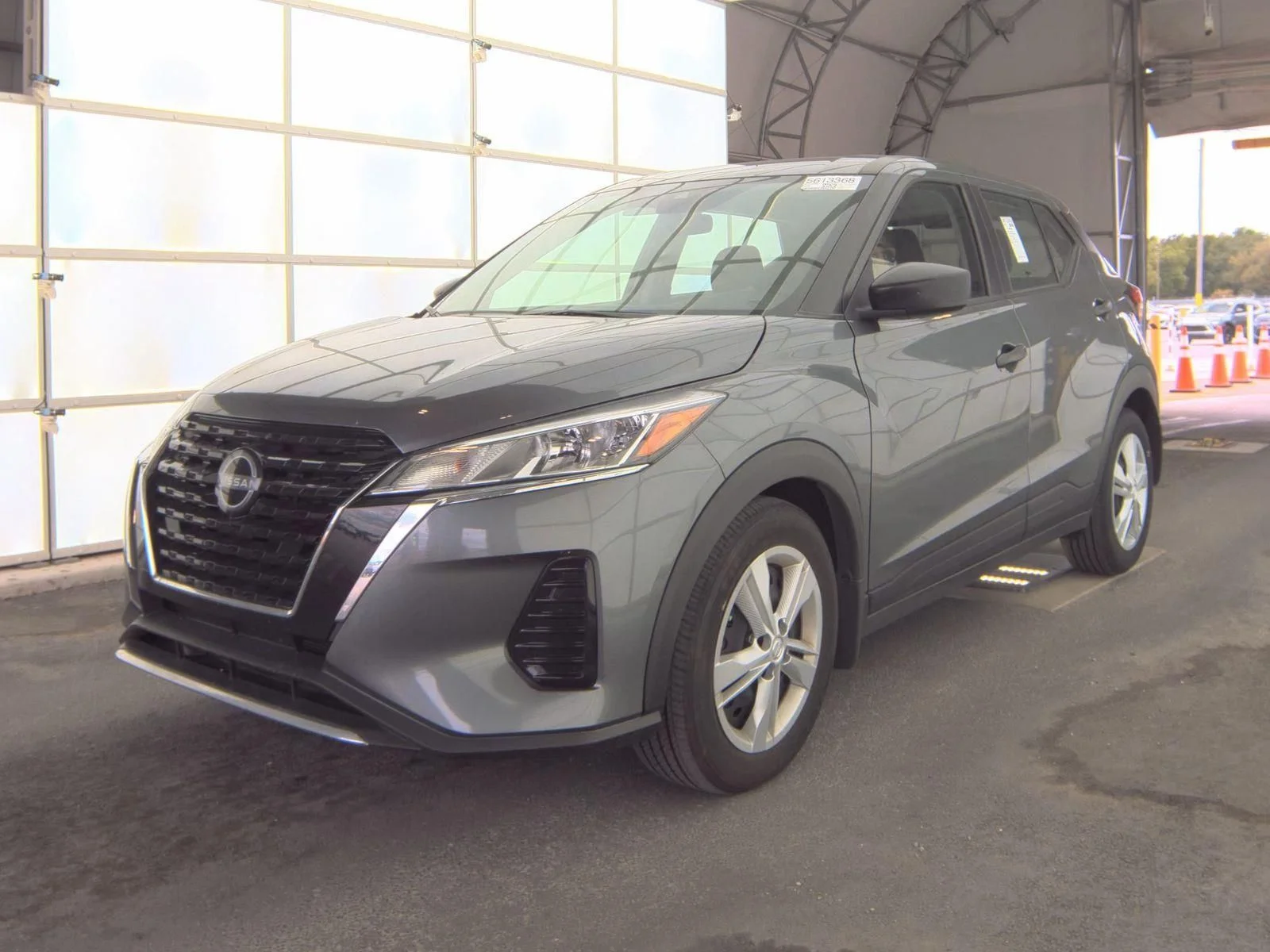 2024 Nissan Kicks 1.6 S's photo