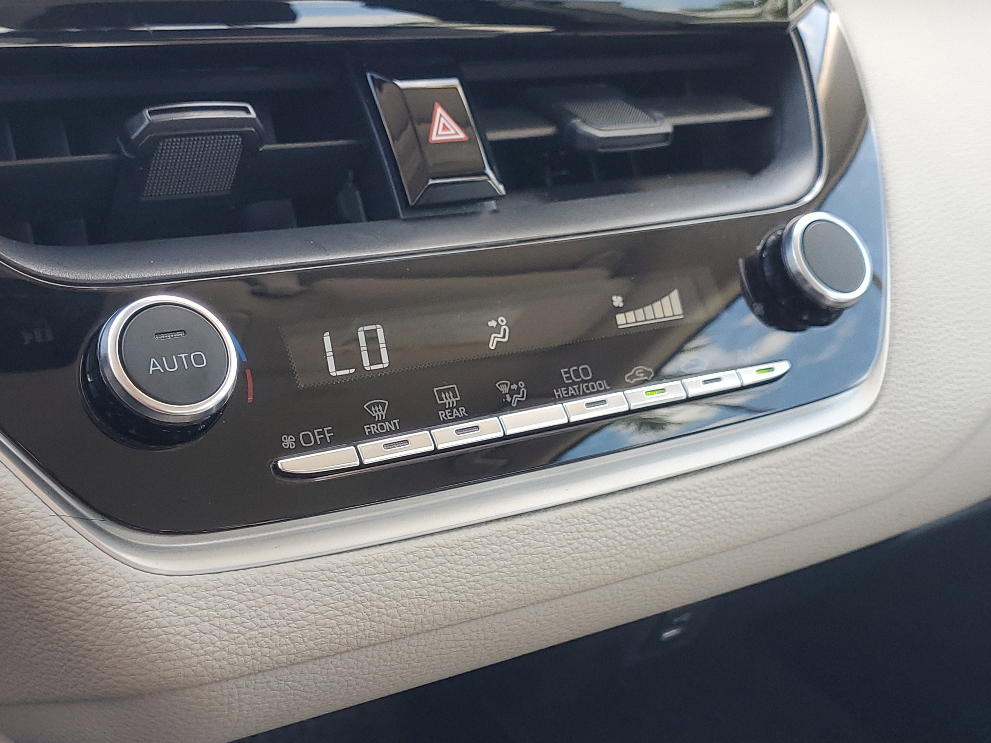 Certified Used 2025 Classic Silver Metallic Toyota LE image 27