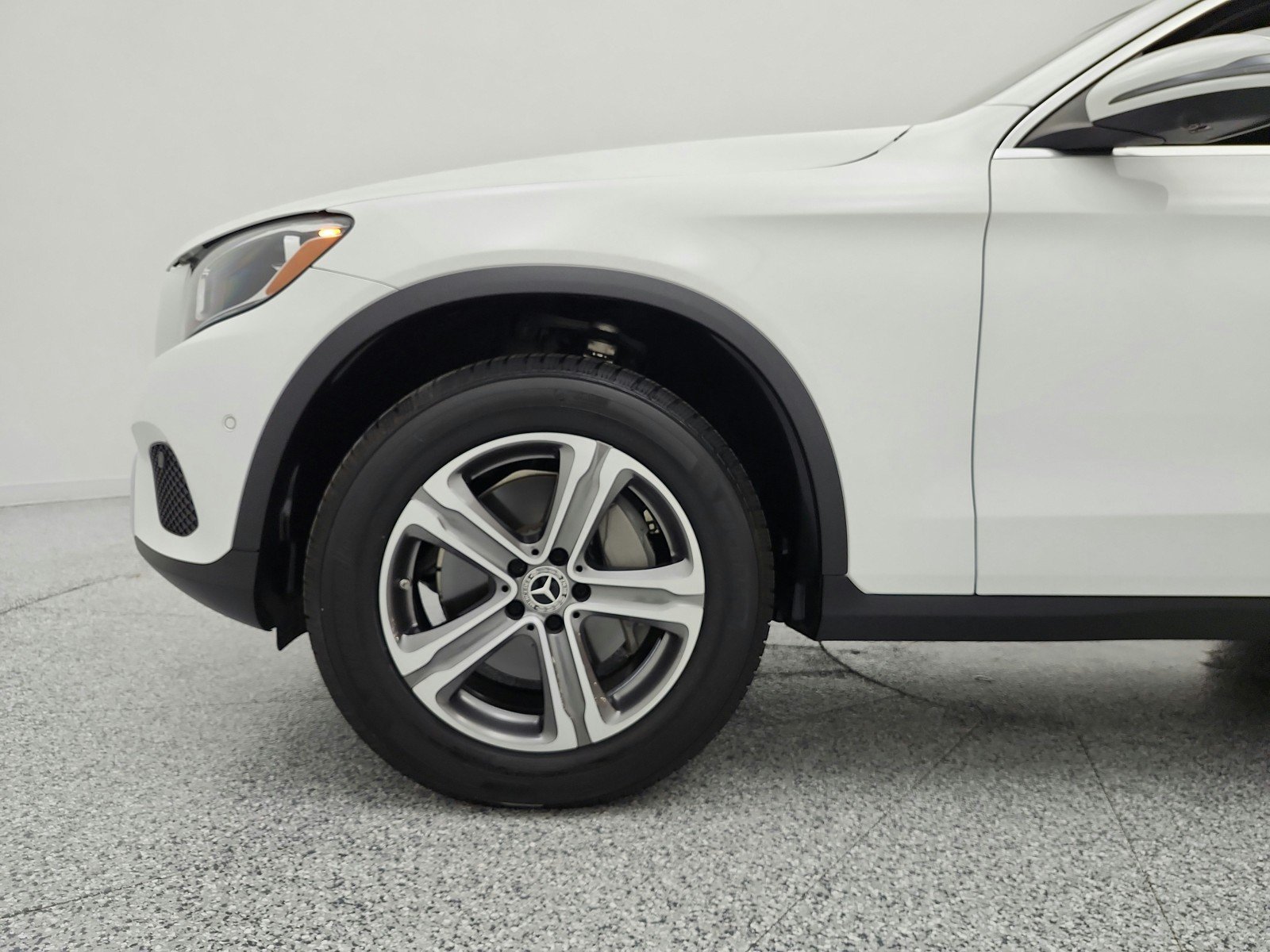 Used 2019 Polar White Mercedes-Benz GLC 300 SUV image 18
