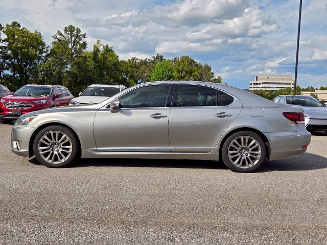 Used 2017 Silver Lexus 460 image 2