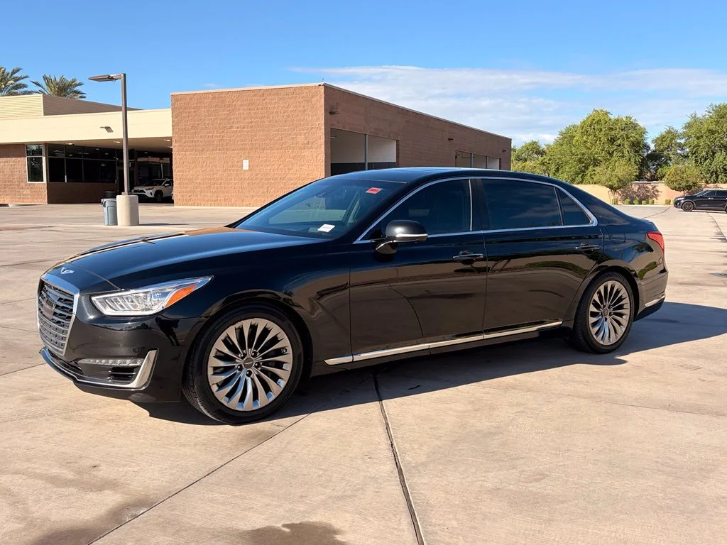 Used 2017 Caspian Black Genesis 3.3T Premium image 10