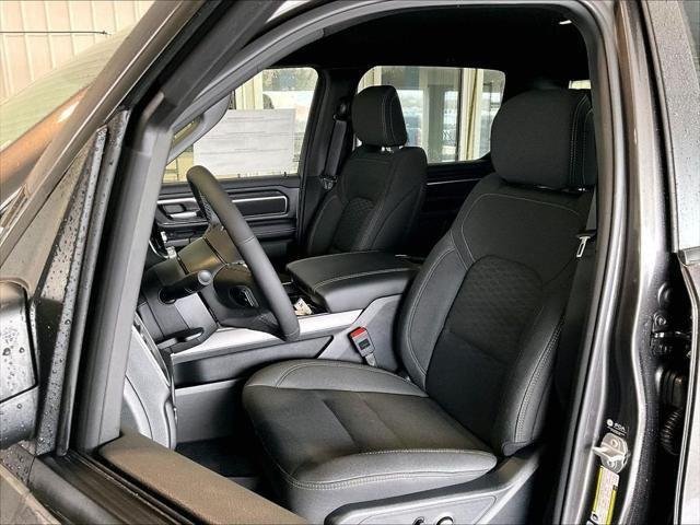 New 2026 Granite Crystal Metallic Clear-Coat Exterior Paint RAM BIG HORN image 11
