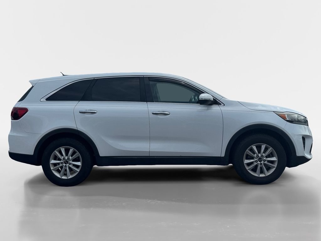 Used 2019 Snow White Pearl Kia LX image 3
