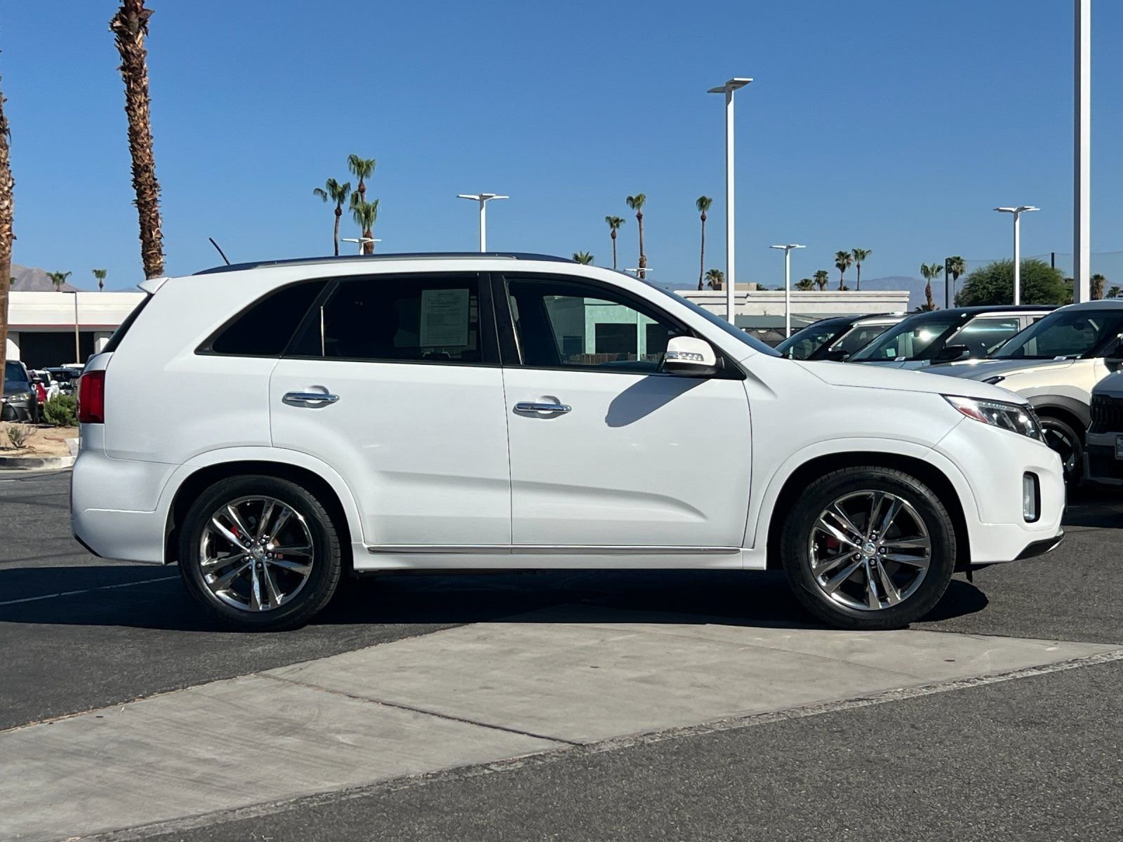 Used 2015 Kia Sorento Limited with VIN 5XYKW4A70FG635281 for sale in Cathedral City, CA