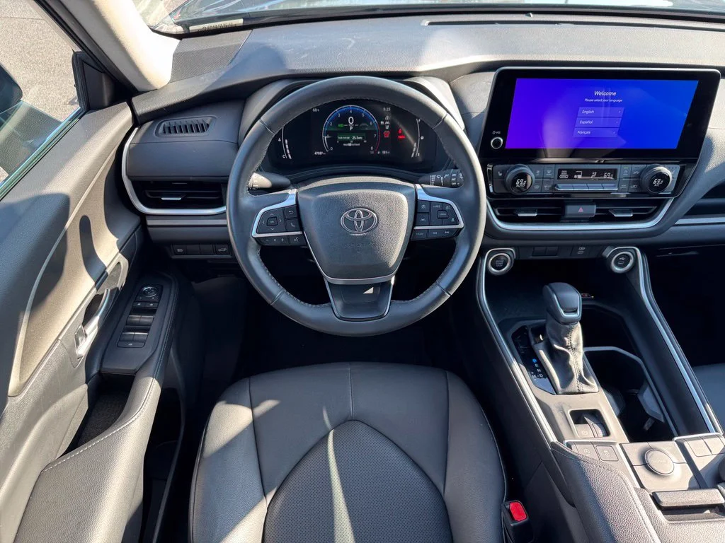 Used 2024 White Toyota XLE image 24