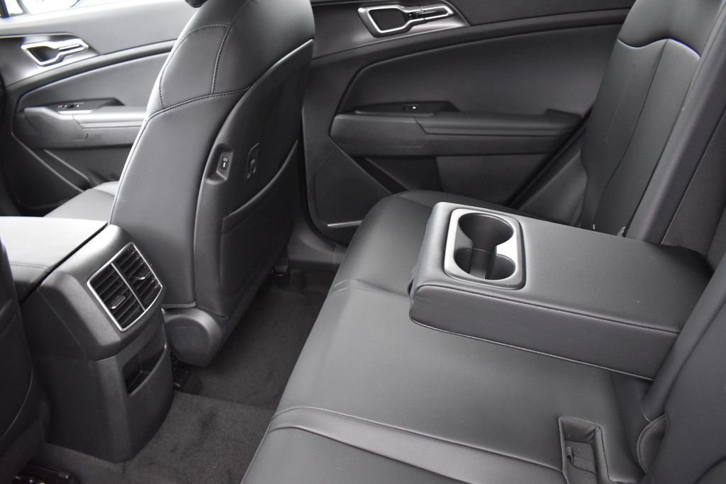 New 2026 Snow White Pearl Kia EX image 18