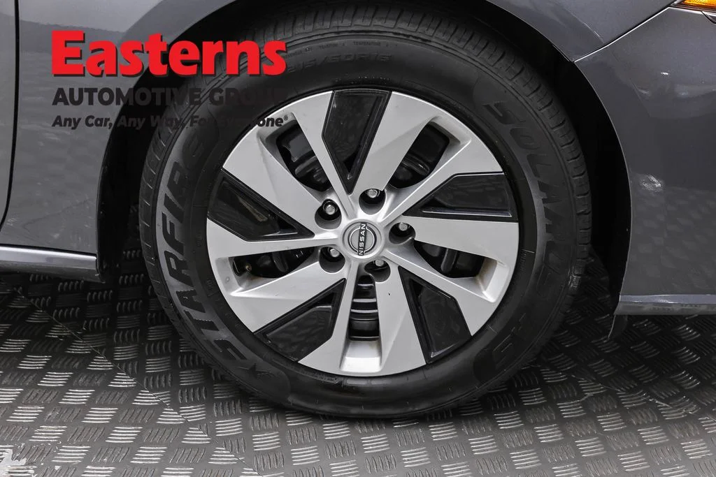 Used 2023 Gray Nissan 2.5 S image 30