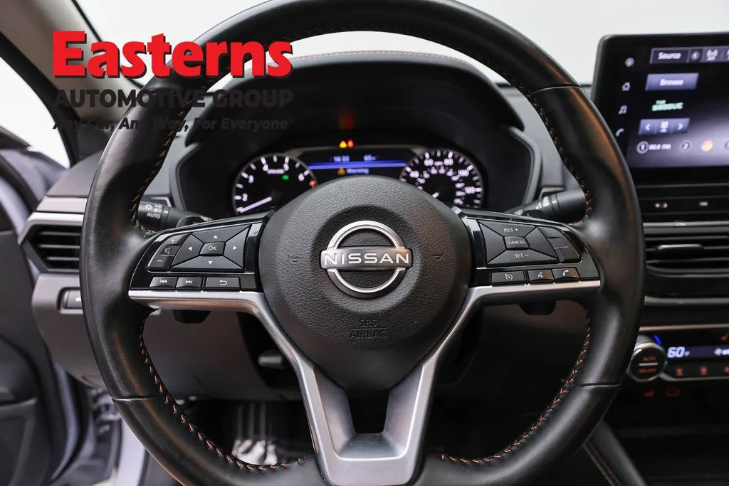 Used 2025 Gray Nissan 2.5 SR image 10
