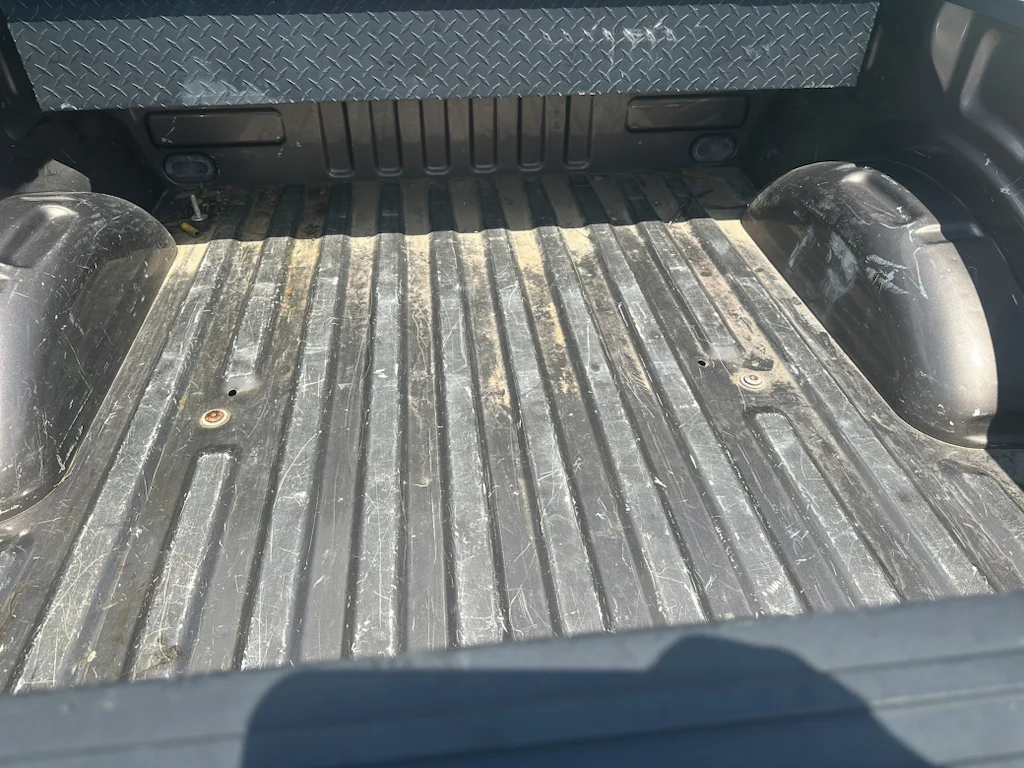 Used 2019 Stone Gray Metallic Ford XLT image 4