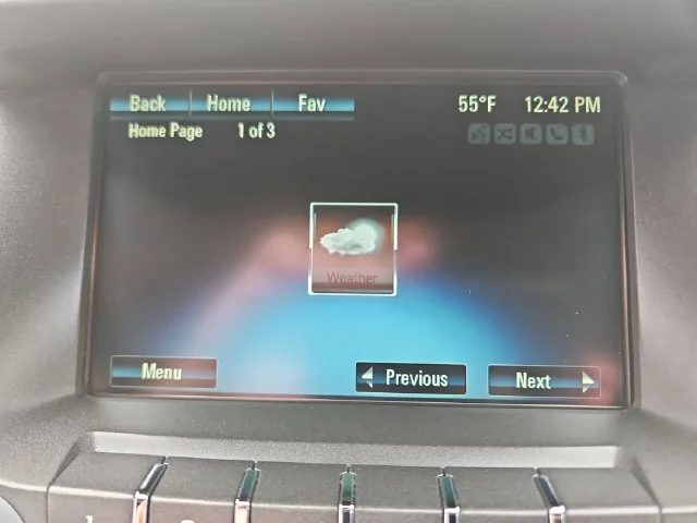 Used 2016 SILVER ICE METALLIC Chevrolet LT image 19
