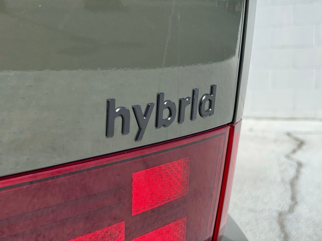Used 2026 Green Hyundai Calligraphy image 17