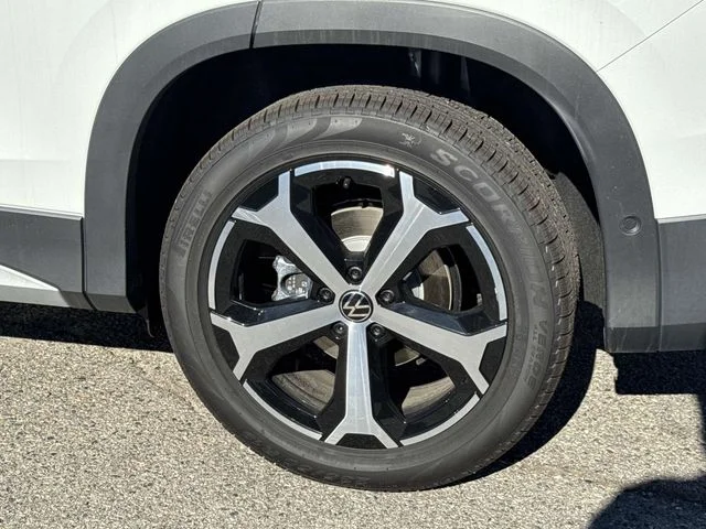 New 2026 White Volkswagen 2.0T SE image 6