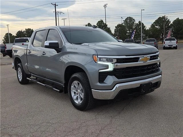 Used 2025 Sterling Gray Metallic Chevrolet LT w/1LT 4x2 Crew Cab 6.6 ft. box 157 in. WB image 5