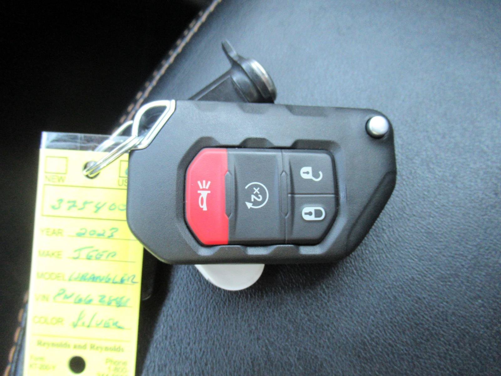 Used 2023 Silver Jeep High Altitude 4xe image 32