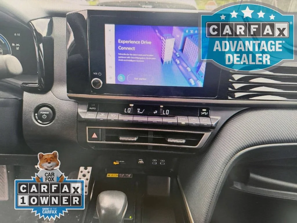Used 2025  Toyota LE image 7