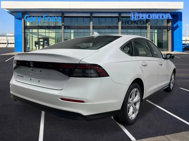 New 2026 Platinum White Pearl Honda LX image 6