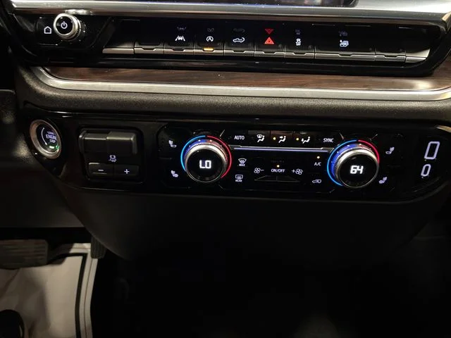 Used 2025 Black GMC SLT image 22