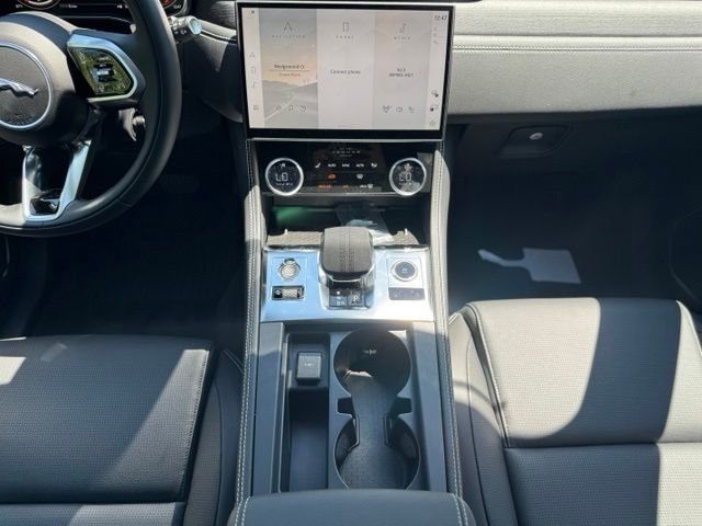 New 2026 Carpathian Grey Jaguar P250 R-Dynamic S image 27
