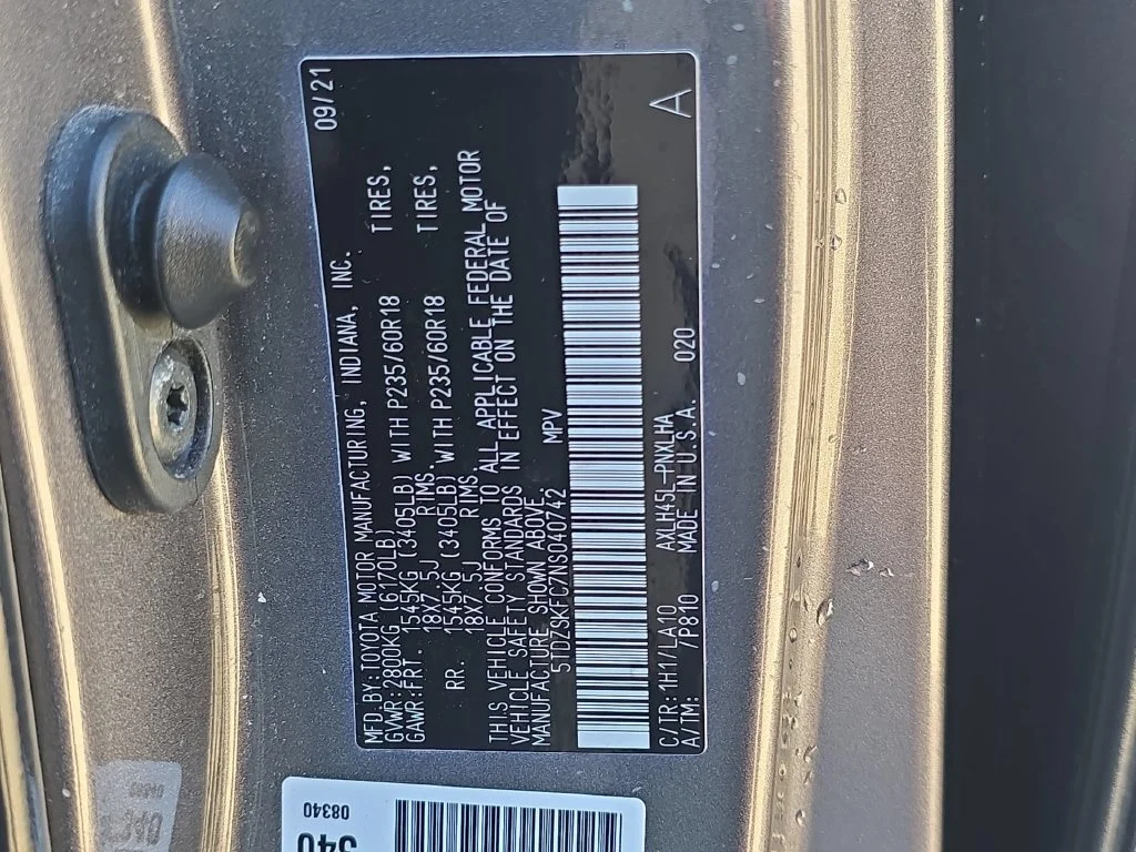 Used 2022 Gray Toyota Limited image 23