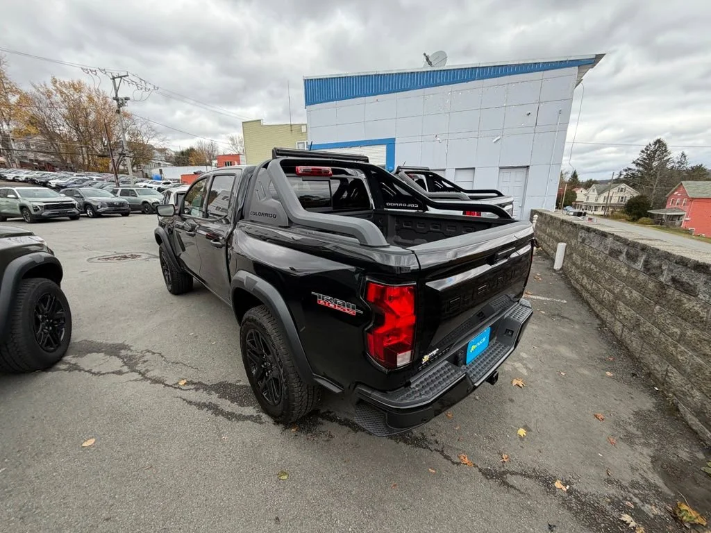 2025 Chevrolet Colorado Trail Boss - Photo 13