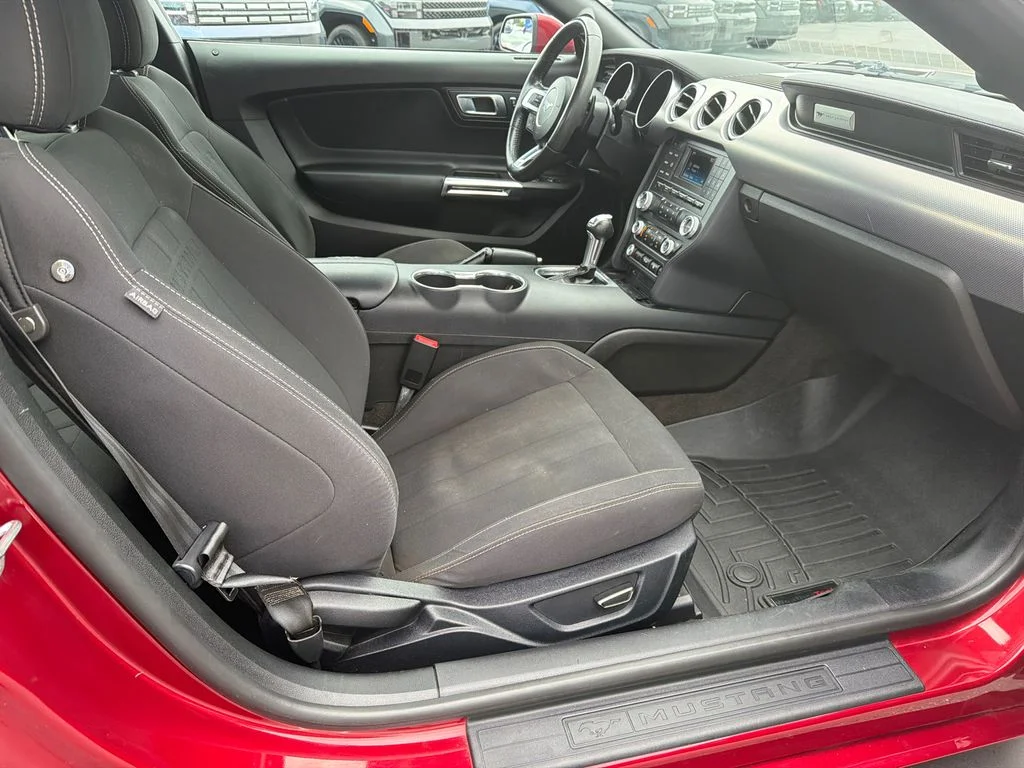 Used 2018 Red Ford GT image 13