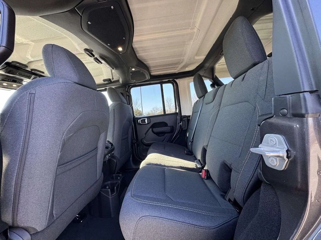 2025 Jeep Wrangler 4-Door Sport S - Photo 14