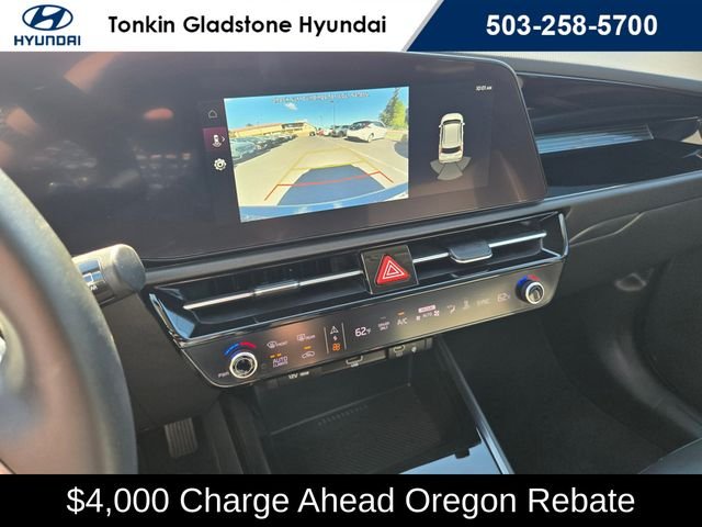 Used 2023 Cityscape Green Kia Wind image 25