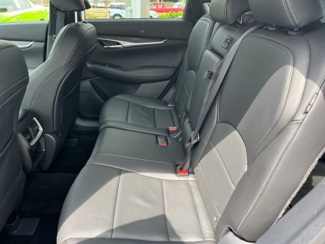 Used 2025 Graphite Shadow INFINITI LUXE image 12