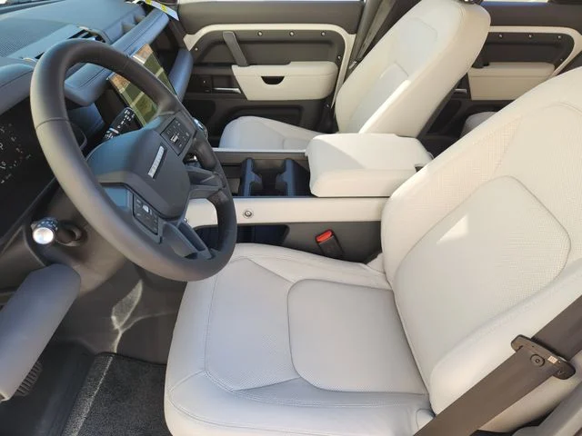 Used 2026 White Land Rover S image 9