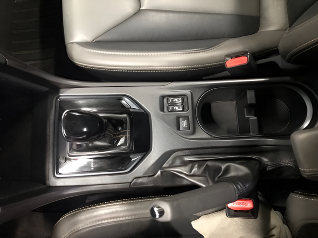 Used 2021 Silver Subaru Sport image 17