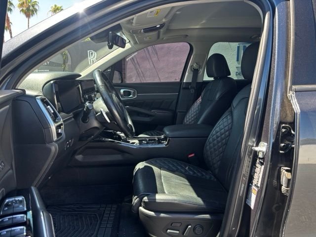 Used 2022 Gravity Gray Kia SX-Prestige image 10
