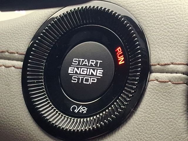 Used 2025 Blue Jeep Limited image 32