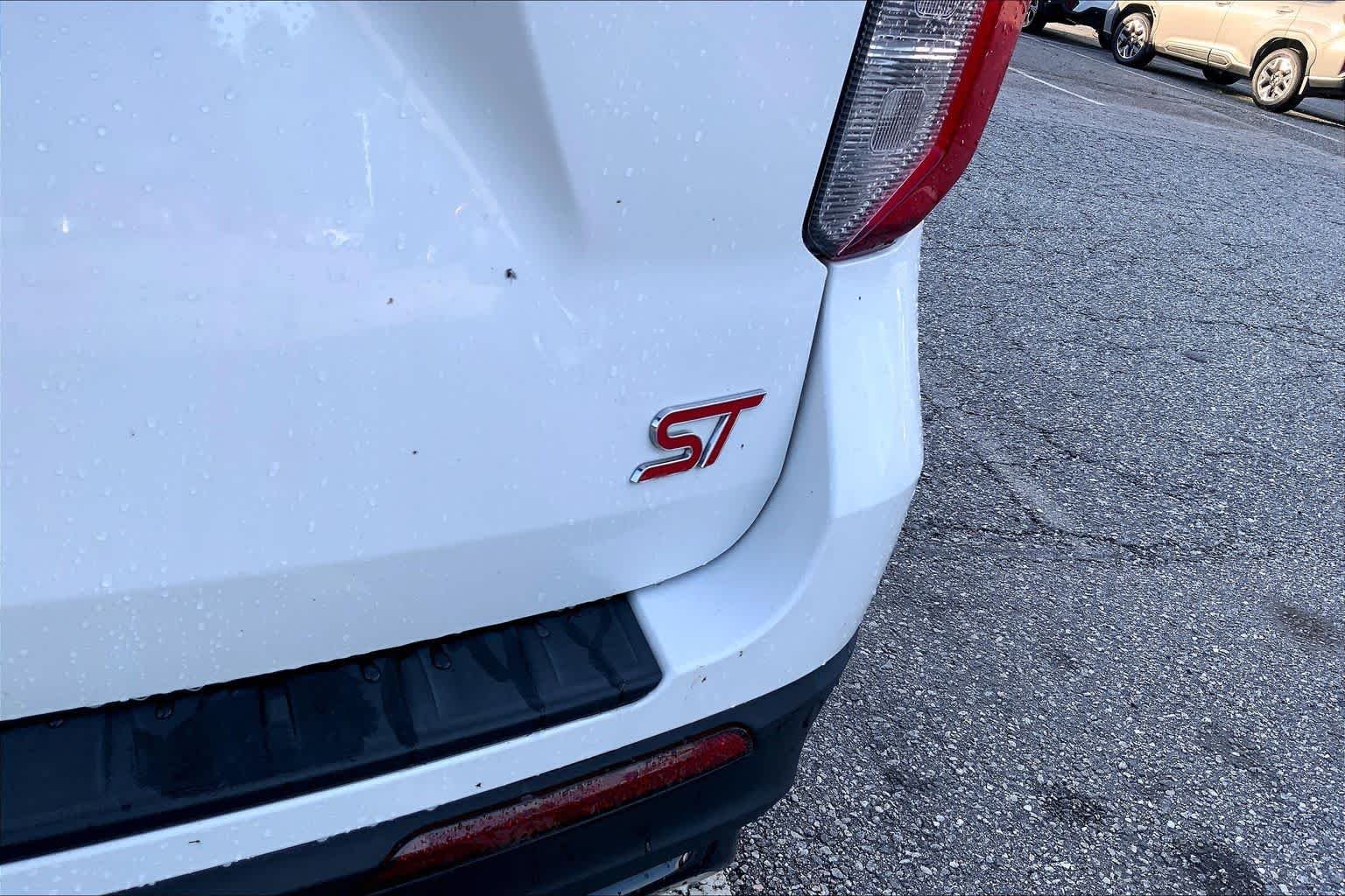 Used 2022 Star White Metallic Tri-Coat Ford ST image 10