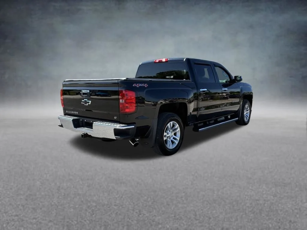 Used 2017 Black Chevrolet LT image 5