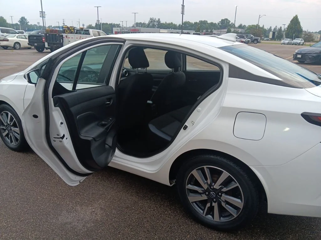 Used 2023 Aspen White Tricoat Nissan 1.6 SV image 29