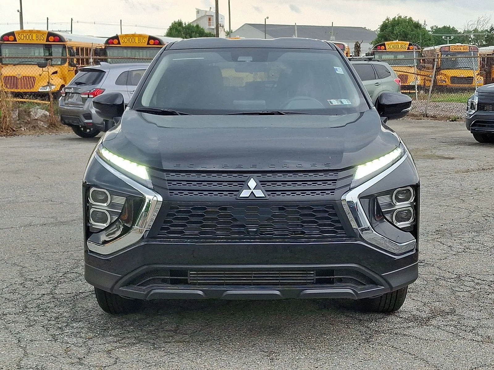 New 2026 Black Mitsubishi ES image 8
