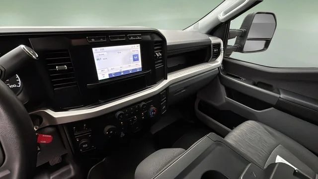 Used 2023 White Ford XL image 25