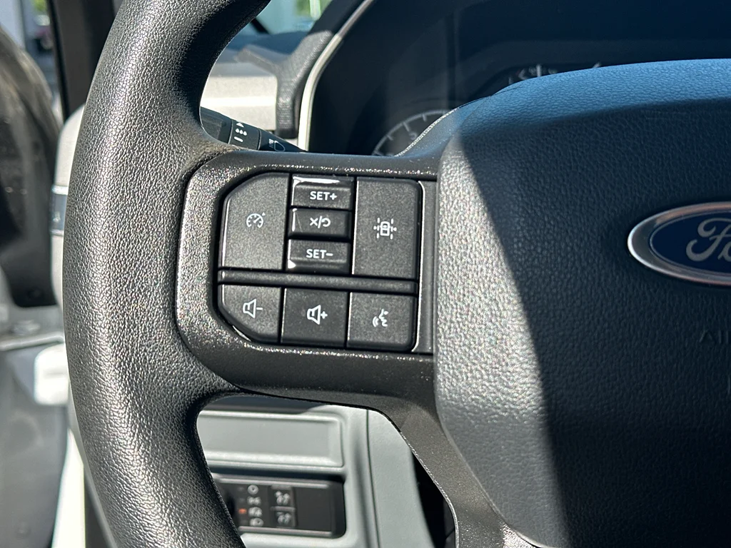 Used 2022 Oxford White Ford XL image 15