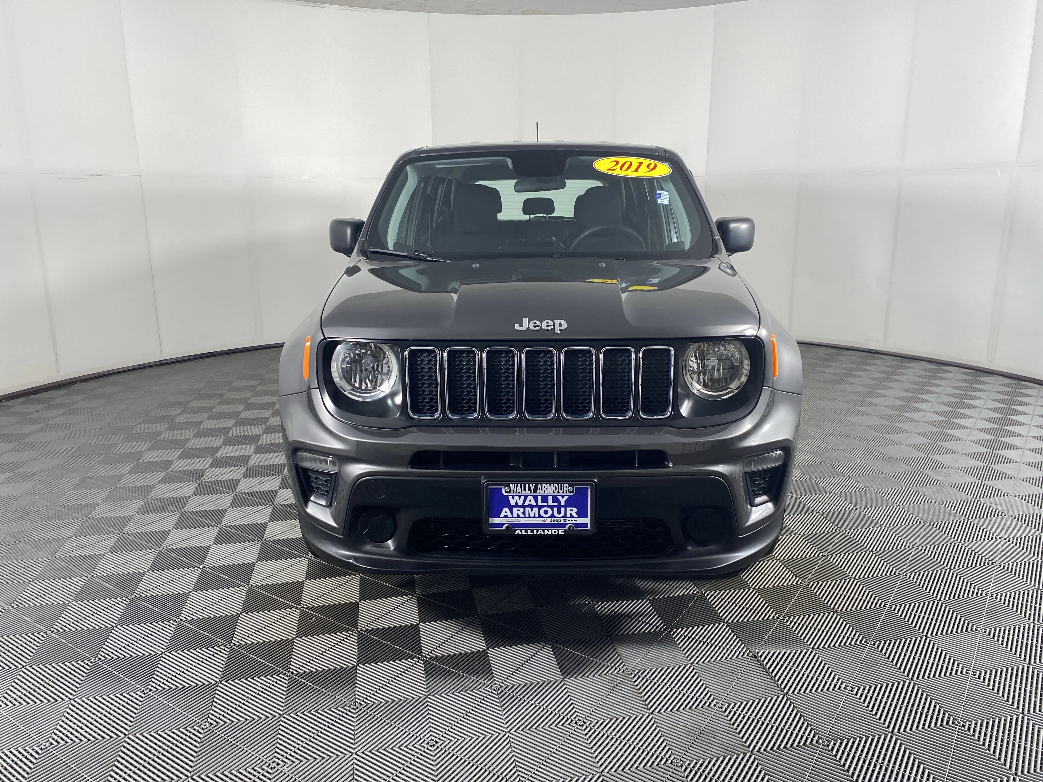 Used 2019 Granite Crystal Metallic Clearcoat Jeep Sport image 11